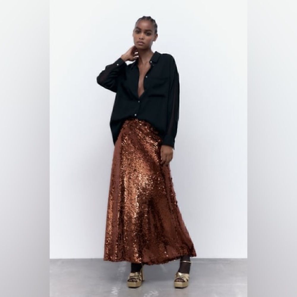 ZARA OVERSIZED RHINESTONE BUTTON SHIRT - Picture 2 of 5